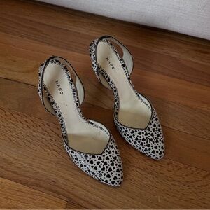 Marc Jacobs Black  Heart Print Slingback
Heels Pump Size 36